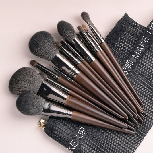 OVW Pro Makeup Brushes Set: Enhance Your Beauty with Precision and Style - Premium Makeup Brush set from Shello's House of Fashion and Beauty - Just £20.99! Shop now at Shello's House of Fashion and Beauty